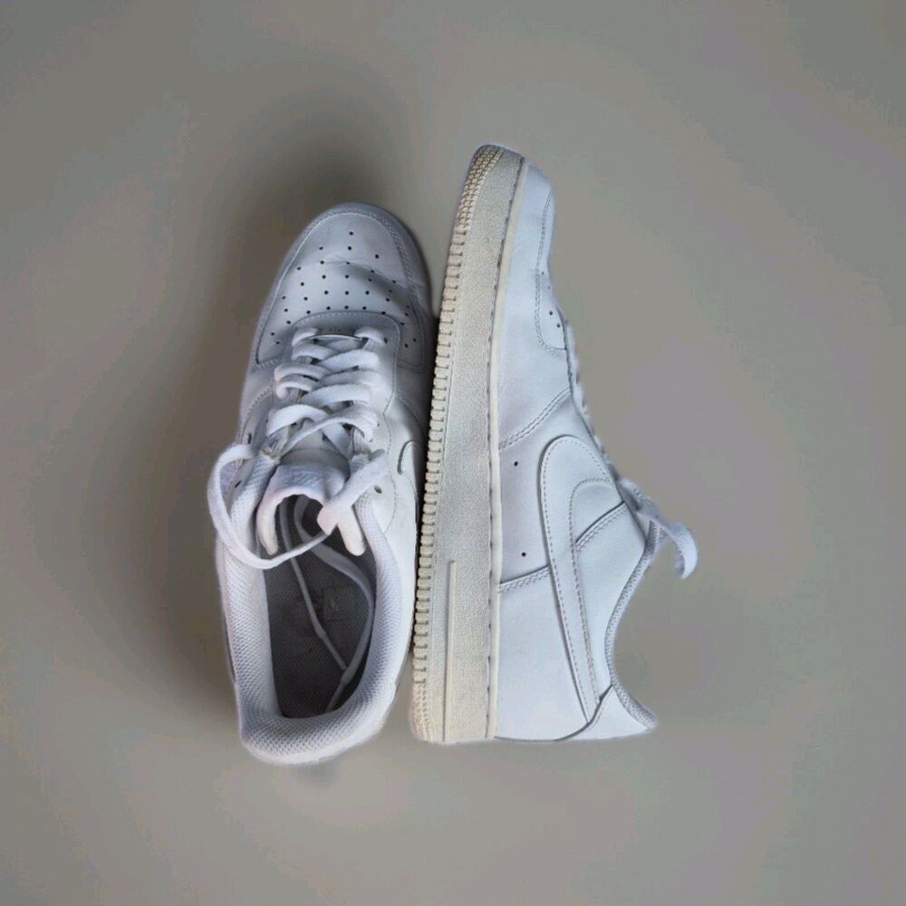 Men's Nike Air Force White Sneakers-White Classic Style 10.5
